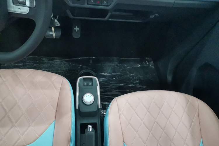 Used Chery QQ Ice Cream 2025 205km Qi Energy Version Gear Lever