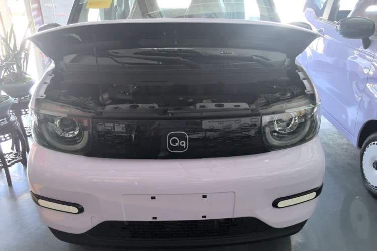 Used Chery QQ Ice Cream 2025 155km Sundae Edition Interior 4