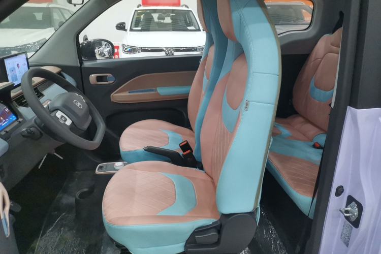 Used Chery QQ Ice Cream 2025 205km Qi Energy Version Left Front Seat
