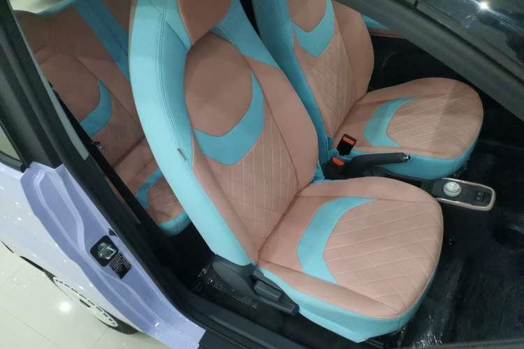 Used Chery QQ Ice Cream 2025 205km Qi Energy Version Right Front Seat