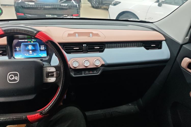 Used Chery QQ Ice Cream 2025 155km Sundae Edition Center Console