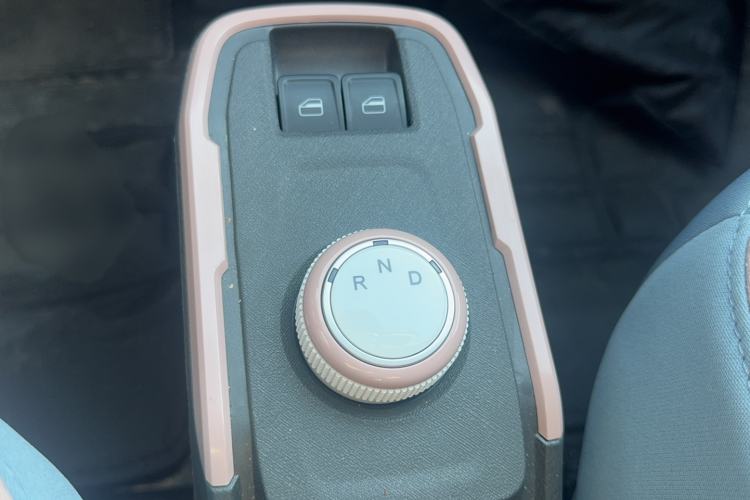 Used Chery QQ Ice Cream 2025 155km Sundae Edition Gear Lever