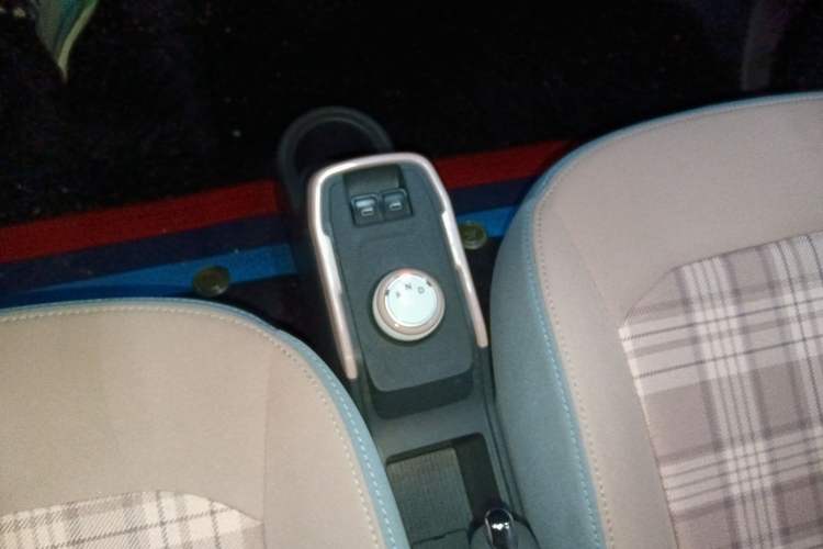 Used Chery QQ Ice Cream 2025 155km Sundae Edition Gear Lever