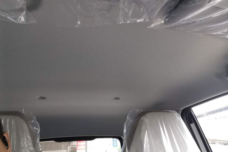 Used Chery QQ Ice Cream 2025 Model 205km Sundae Edition Headliner