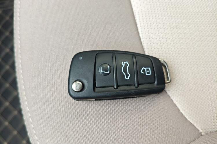 Used Chery QQ Ice Cream 2025 155km Sundae Edition Interior 1