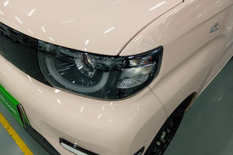 Used Chery QQ Ice Cream 2025 155km Sundae Edition Left Front Headlight