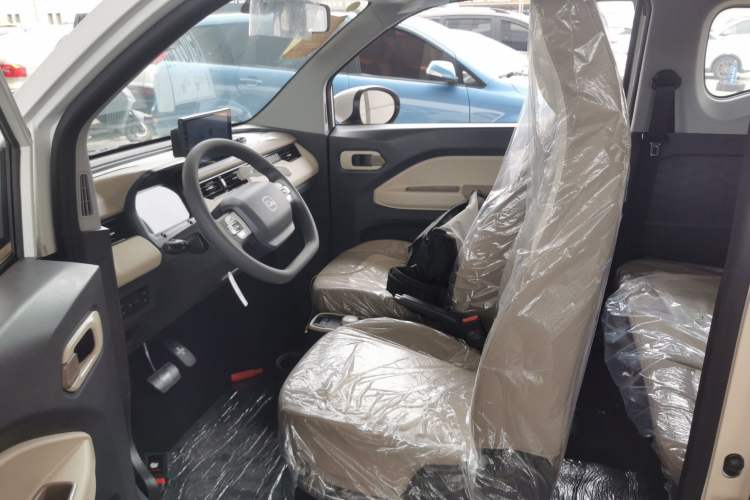 Used Chery QQ Ice Cream 2025 Model 205km Sundae Edition Left Front Seat
