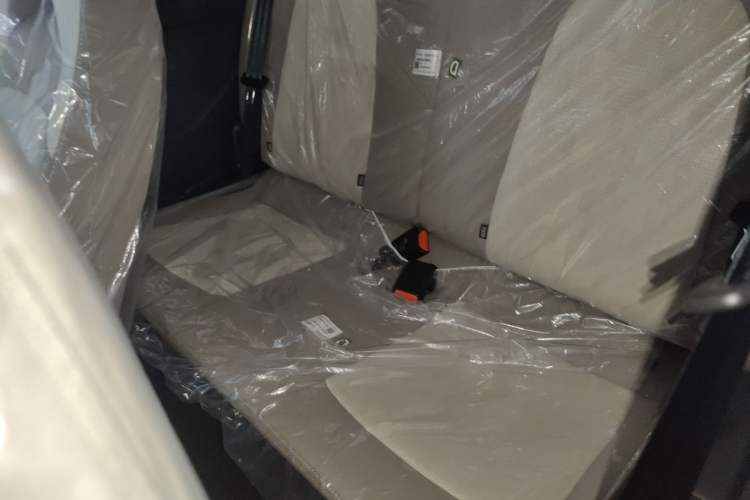 Used Chery QQ Ice Cream 2025 205km Qi Energy Version Left Rear Seat