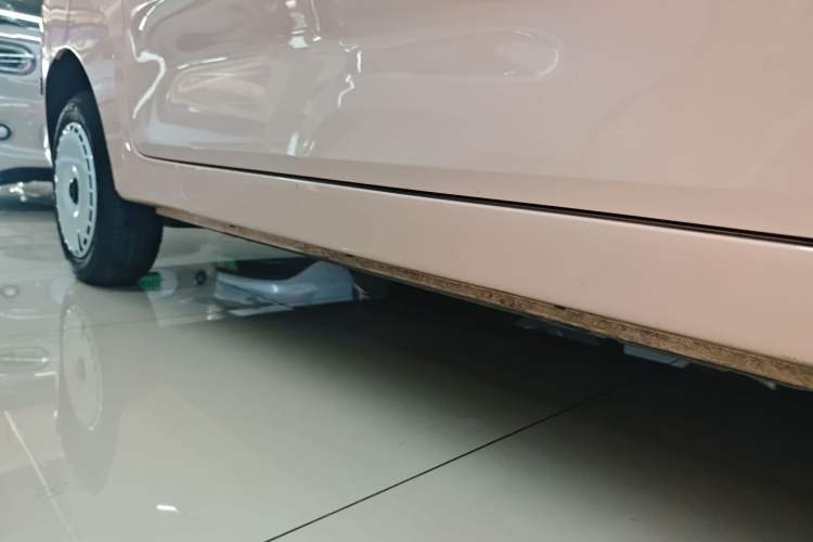 Used Chery QQ Ice Cream 2025 155km Sundae Edition Right Side Sill