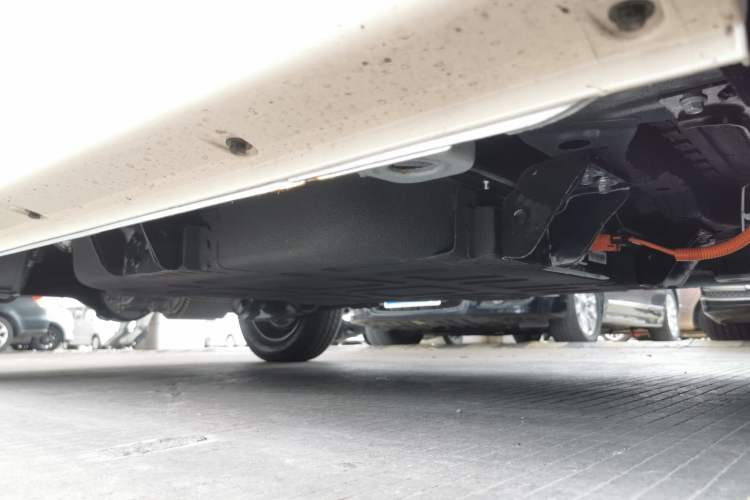 Used Chery QQ Ice Cream 2025 Model 205km Sundae Edition Right Side Sill