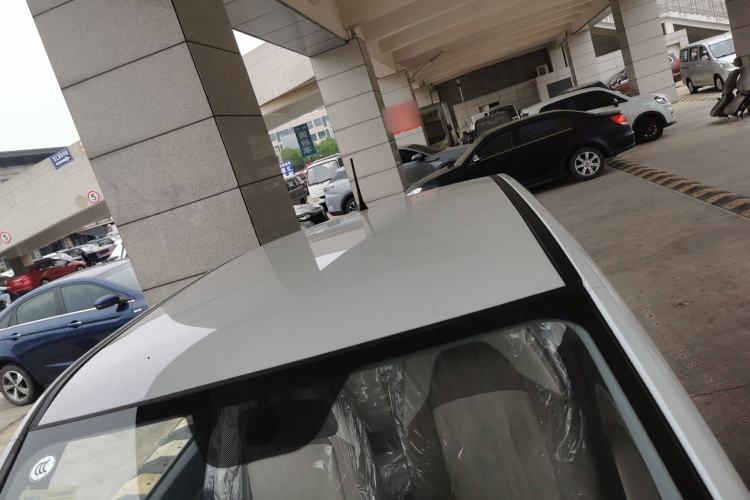 Used Chery QQ Ice Cream 2025 Model 205km Sundae Edition Roof