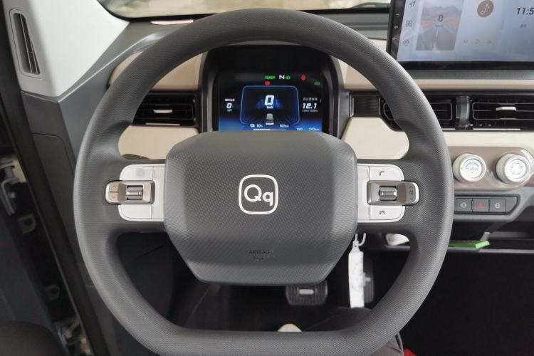 Used Chery QQ Ice Cream 2025 Model 205km Sundae Edition Steering Wheel