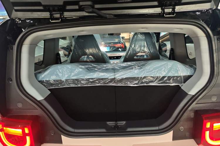 Used Chery QQ Ice Cream 2025 155km Sundae Edition Trunk