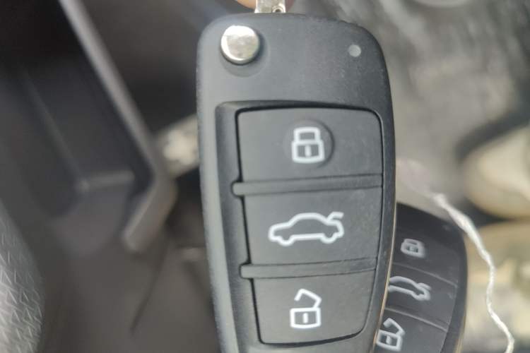 Used Chery QQ Ice Cream 2025 205km Qi Energy Version Vehicle Key