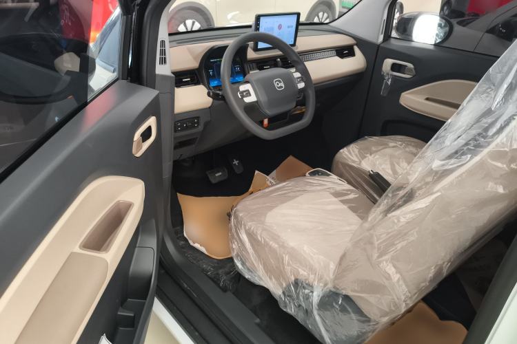 Used Chery QQ Ice Cream 2025 205km Qi Energy Version Driver Seat