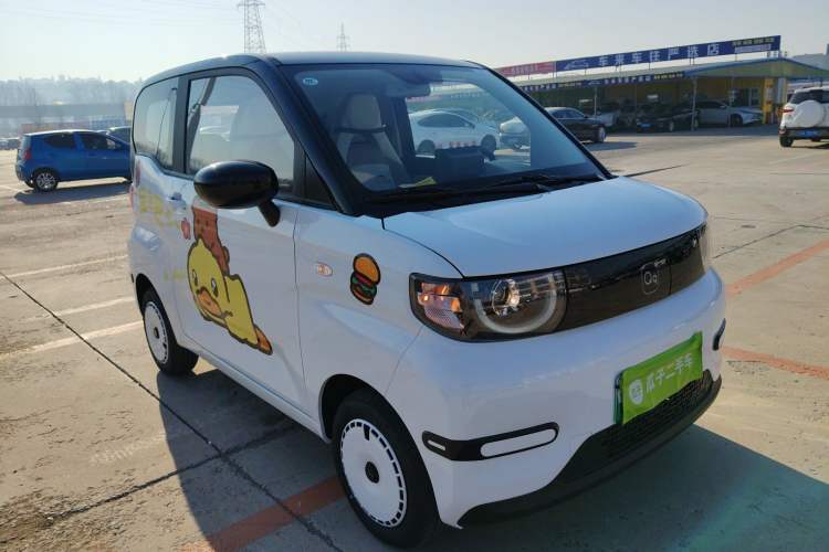 Used Chery QQ Ice Cream 2025 205km Qi Energy Version Exterior 2