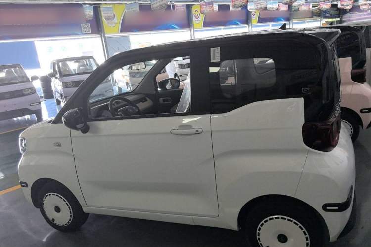 Used Chery QQ Ice Cream 2025 155km Sundae Edition Exterior 6