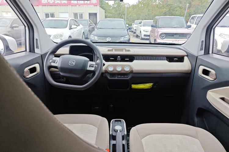 Used Chery QQ Ice Cream 2025 155km Sundae Edition Interior 1