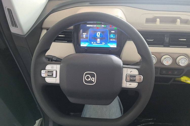 Used Chery QQ Ice Cream 2025 155km Sundae Edition Interior 2