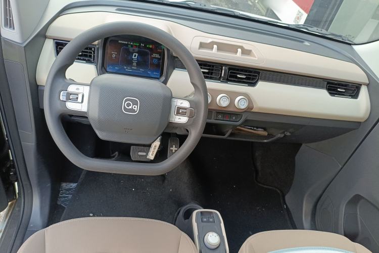 Used Chery QQ Ice Cream 2025 155km Sundae Edition Interior 2