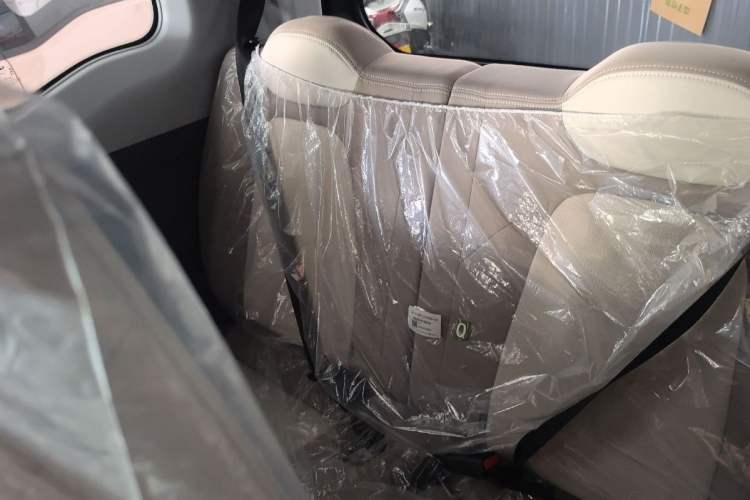 Used Chery QQ Ice Cream 2025 155km Sundae Edition Interior 3