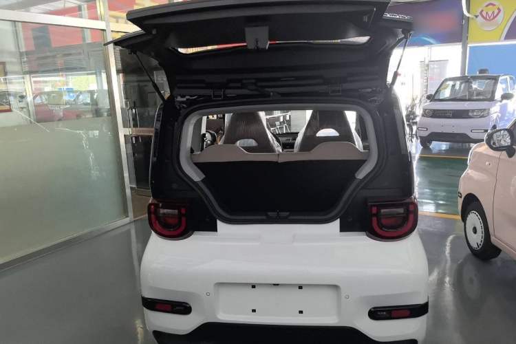 Used Chery QQ Ice Cream 2025 155km Sundae Edition Interior 4
