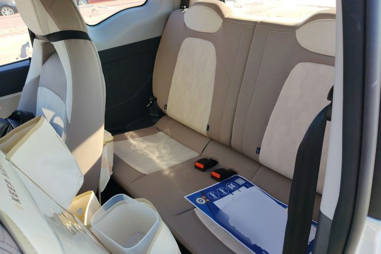 Used Chery QQ Ice Cream 2025 205km Qi Energy Version Interior 4