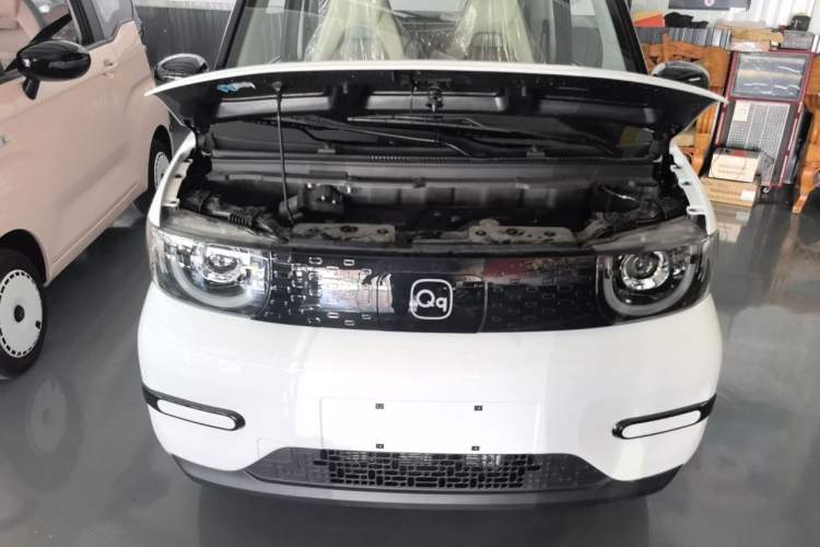 Used Chery QQ Ice Cream 2025 155km Sundae Edition Interior 5
