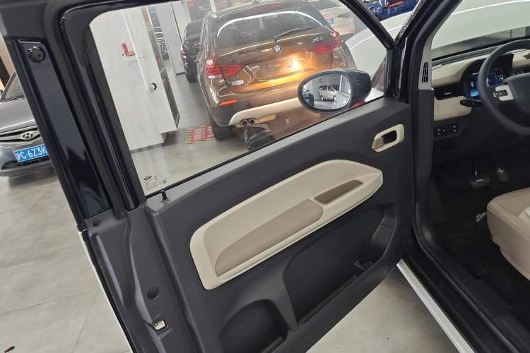 Used Chery QQ Ice Cream 2025 155km Sundae Edition Left Front Door Interior