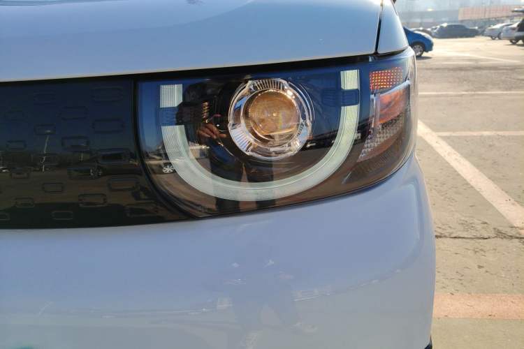Used Chery QQ Ice Cream 2025 205km Qi Energy Version Left Front Headlight
