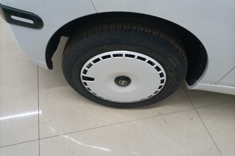 Used Chery QQ Ice Cream 2025 155km Sundae Edition Left Front Wheel Hub