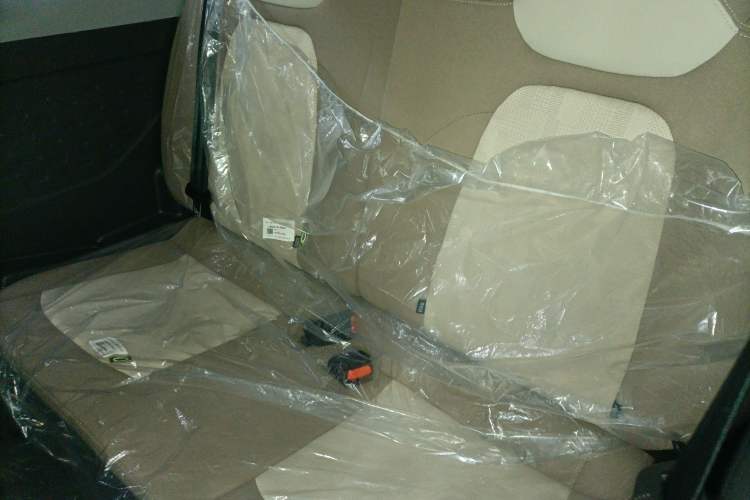 Used Chery QQ Ice Cream 2025 155km Sundae Edition Left Rear Seat