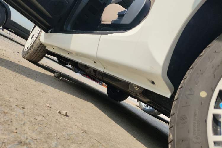 Used Chery QQ Ice Cream 2025 155km Sundae Edition Left Side Sill