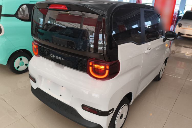 Used Chery QQ Ice Cream 2025 205km Qi Energy Version Rear Right 45 Deg