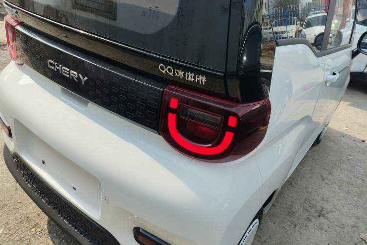 Used Chery QQ Ice Cream 2025 155km Sundae Edition Right Rear Taillight