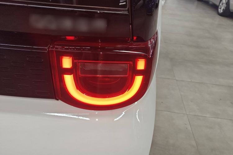 Used Chery QQ Ice Cream 2025 155km Sundae Edition Right Rear Taillight
