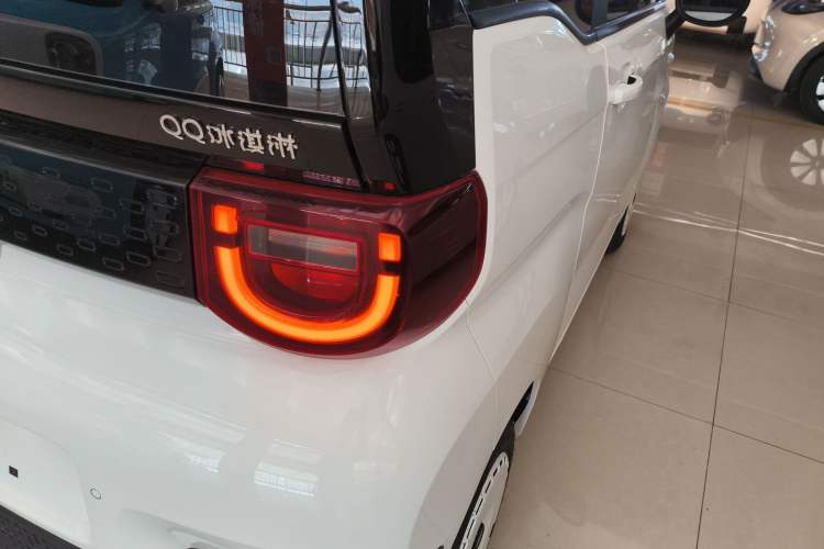 Used Chery QQ Ice Cream 2025 205km Qi Energy Version Right Rear Taillight