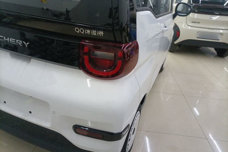 Used Chery QQ Ice Cream 2025 155km Sundae Edition Right Rear Taillight