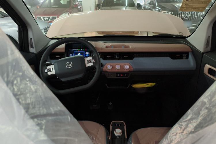 Used Chery QQ Ice Cream 2025 155km Sundae Edition Center Console