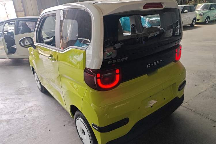 Used Chery QQ Ice Cream 2025 205km Qi Energy Version Exterior 2
