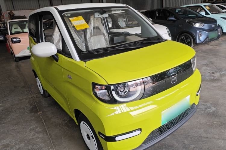 Used Chery QQ Ice Cream 2025 205km Qi Energy Version Front Right 45 Deg