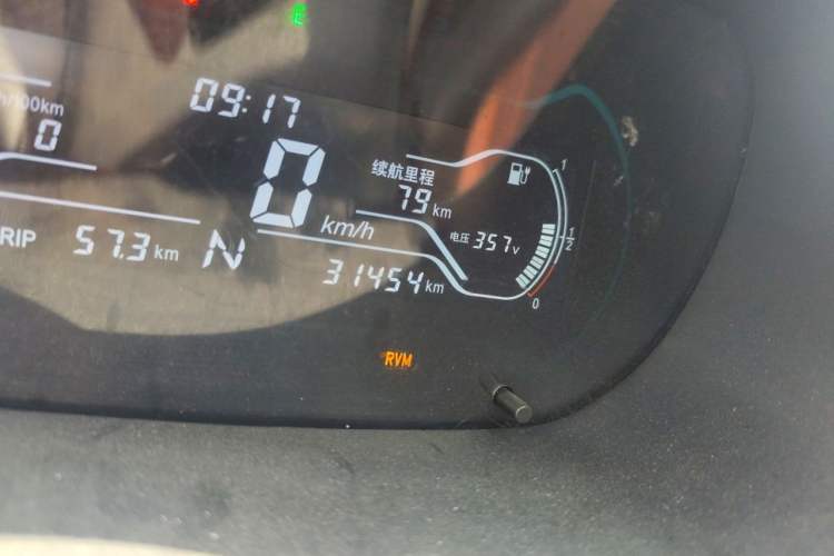 Used Chery QQ Little Ant 2017 2-Seat Smart Edition Odometer Close Up