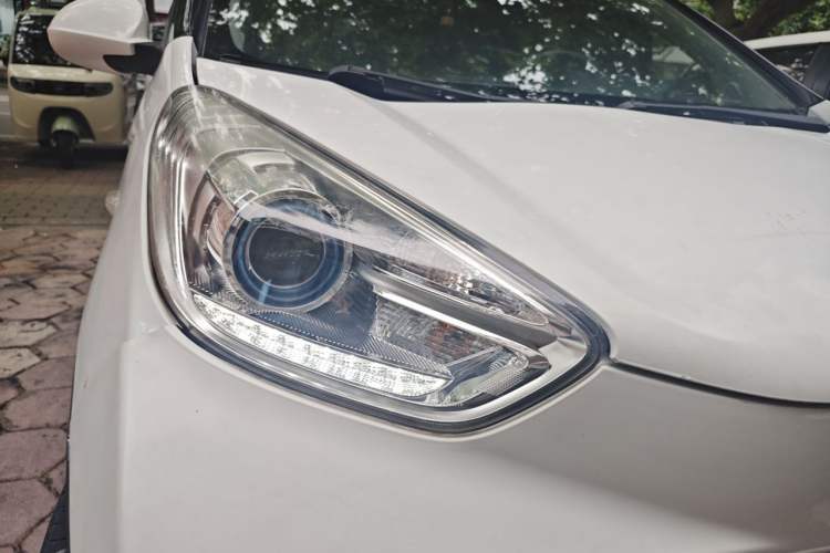 Used Chery QQ Little Ant 2017 2-Seat Smart Edition Right Front Headlight