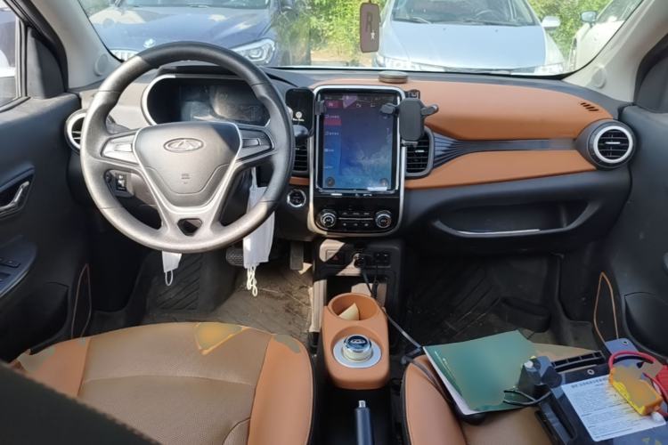 Used Chery QQ Little Ant 2018 400 4-Seater Smart Edition Center Console