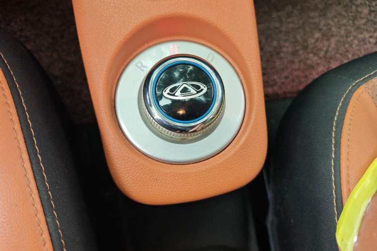 Used Chery QQ Little Ant 2018 400 4-Seater Smart Edition Gear Lever