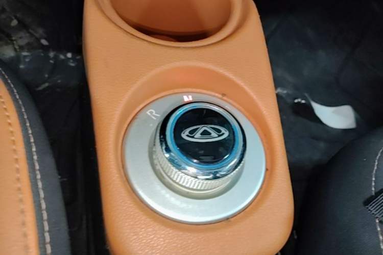 Used Chery QQ Little Ant 2018 400 4-Seater Smart Edition Gear Lever