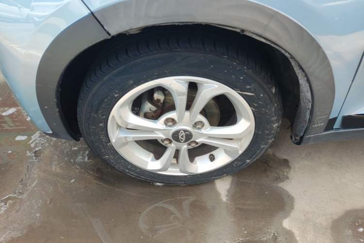 Used Chery QQ Little Ant 2018 4-Seat Smart Luxe Edition Left Front Wheel Hub