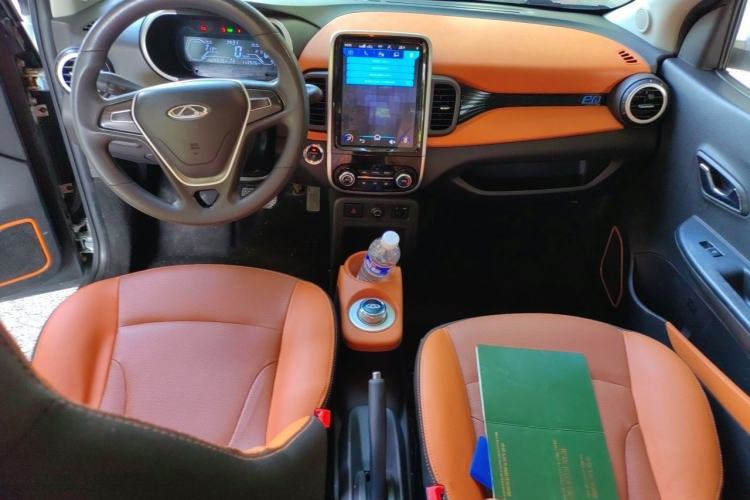 Used Chery QQ Little Ant 2018 400 4-Seater Smart Edition Center Console