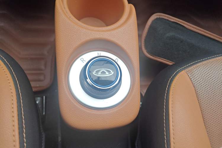 Used Chery QQ Little Ant 2018 400 4-Seater Smart Edition Gear Lever