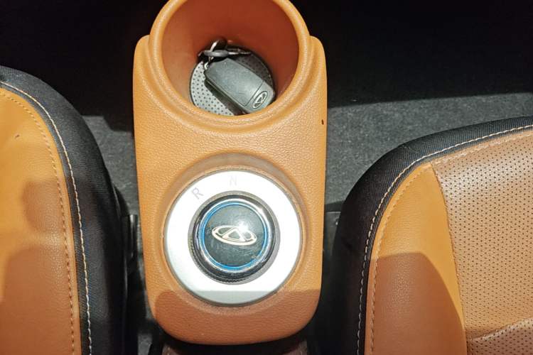 Used Chery QQ Little Ant 2018 400 4-Seater Smart Edition Gear Lever
